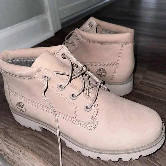 Timberland Women’s Waterproof Ankle Boots - Picture 1 of 4